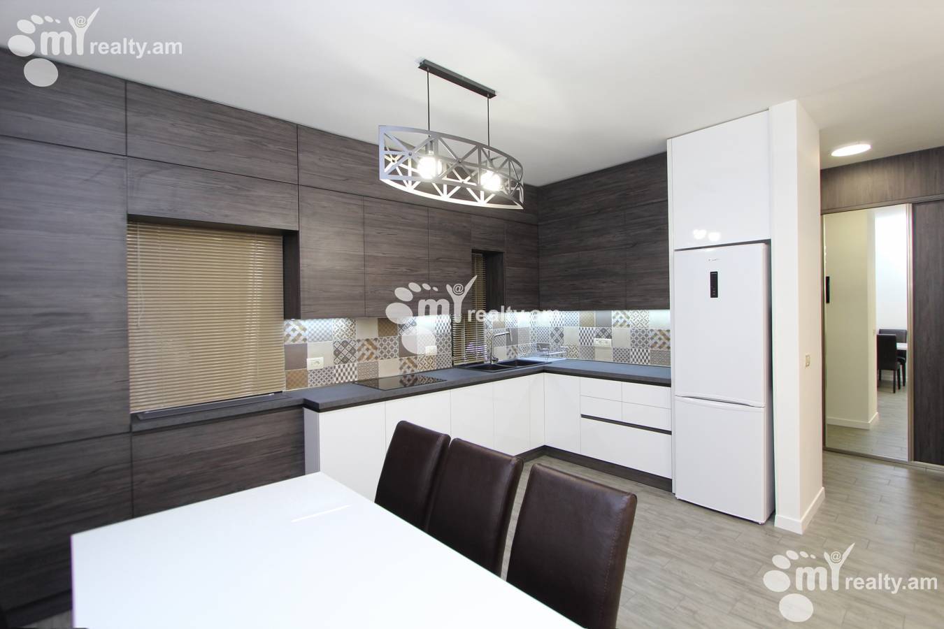 3 bedroom apartment for rent Leo St, Center Yerevan, 158217