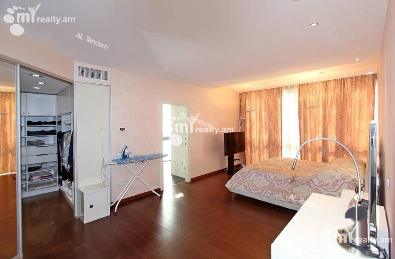 3 սենյականոց բնակարան վարձով Վ. Սարգսյան փող, Կենտրոն Երևան, 122599