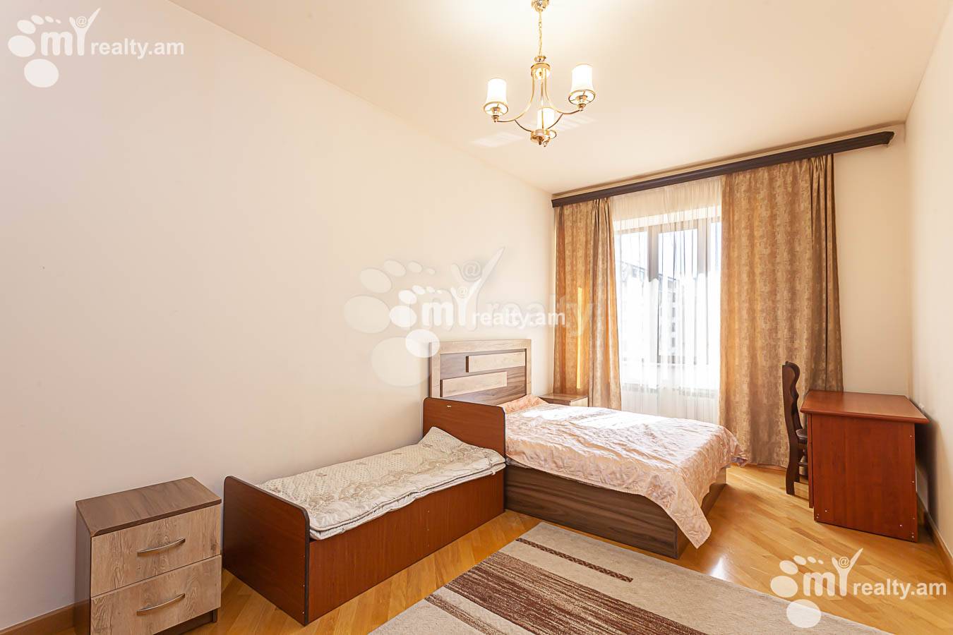 3 bedroom apartment for rent Yekmalyan St, Center Yerevan, 153262
