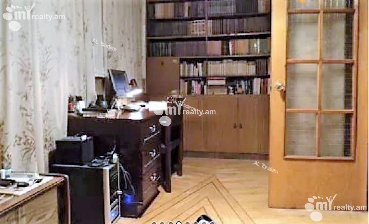 3 bedroom apartment for sale خیابان نعلبندیان, مرکز شهر ایروان, 126112