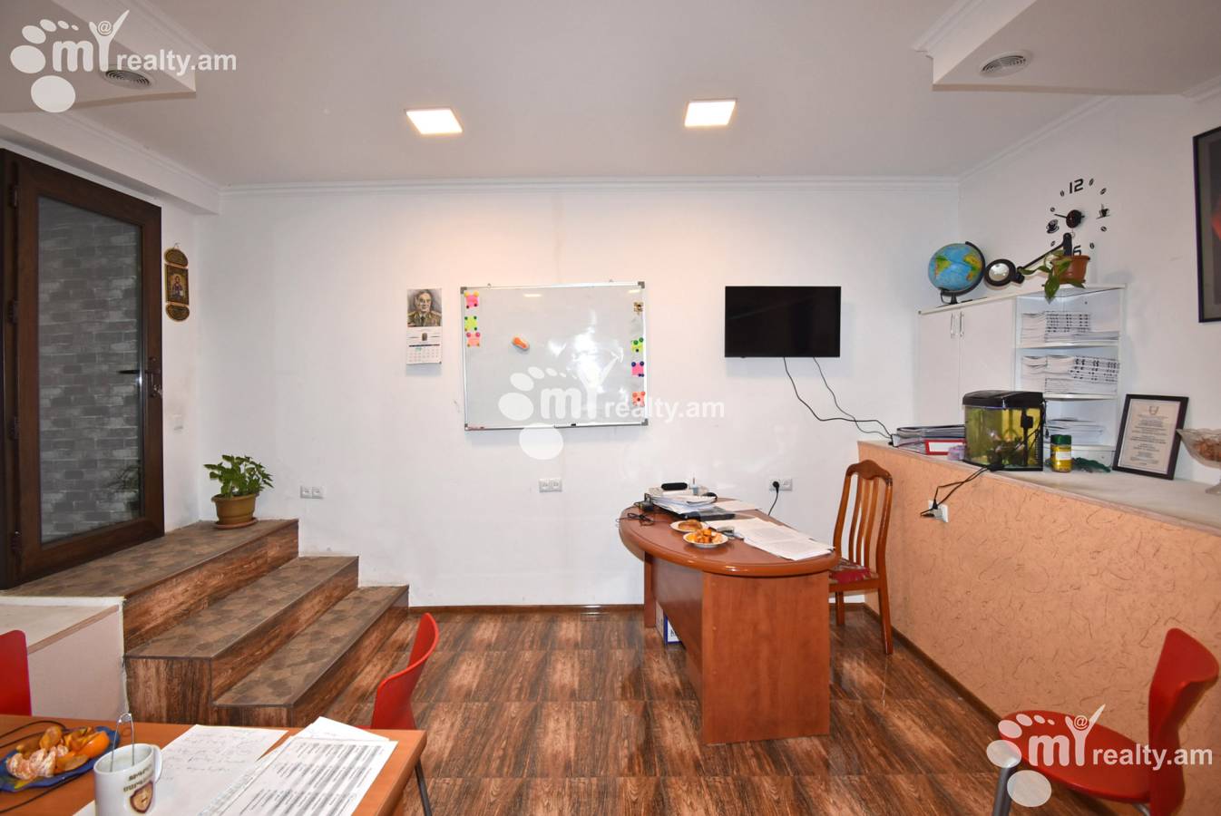 Commercial for sale خیابان هالابیان, آچاپنیاک ایروان, 155116