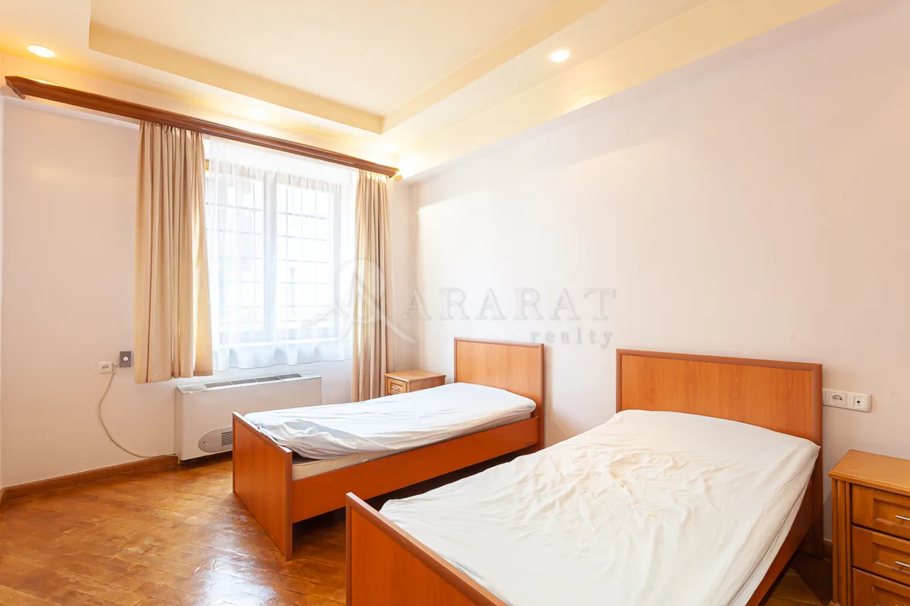 3 bedroom apartment for sale (خیابان نورترن (شمالی, مرکز شهر ایروان, 159097