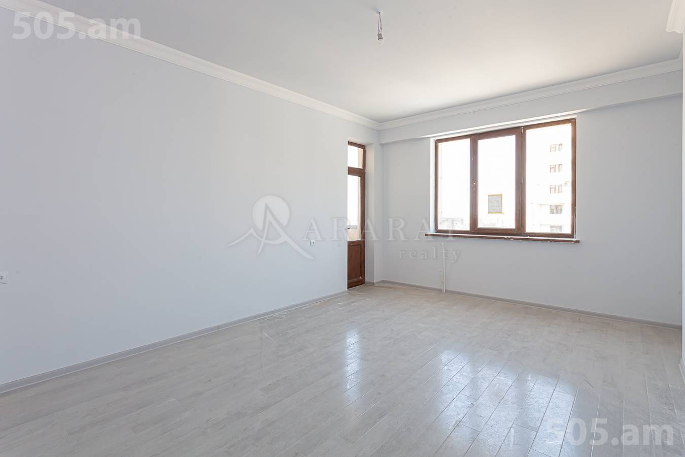 Купить 3 комнатную квартиру М․ Мелконян ул, Центр Ереван, 153100