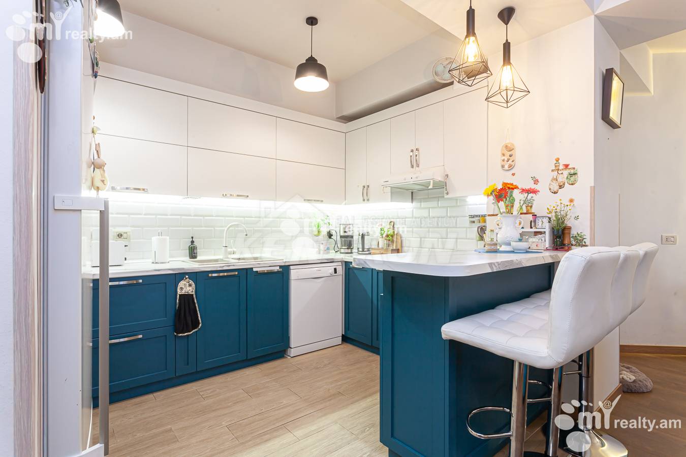 3 bedroom apartment for sale خیابان لئو, مرکز شهر ایروان, 155910