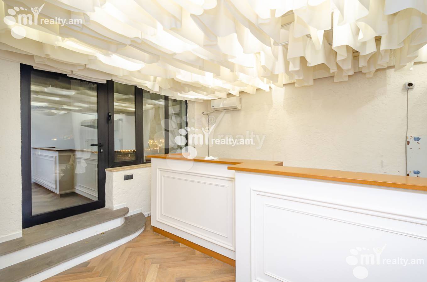 Կոմերցիոն տարածք  Սարյան փող, Կենտրոն Երևան, 153804