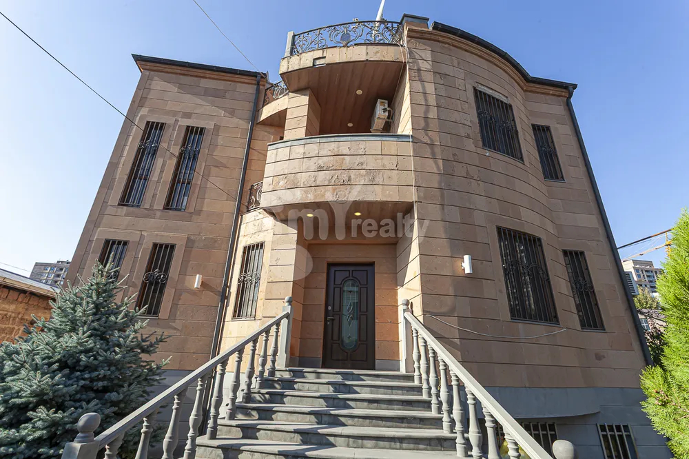 vardzov-norakaruyc-tun/Davtashen+3+district/Davtashen/Yerevan