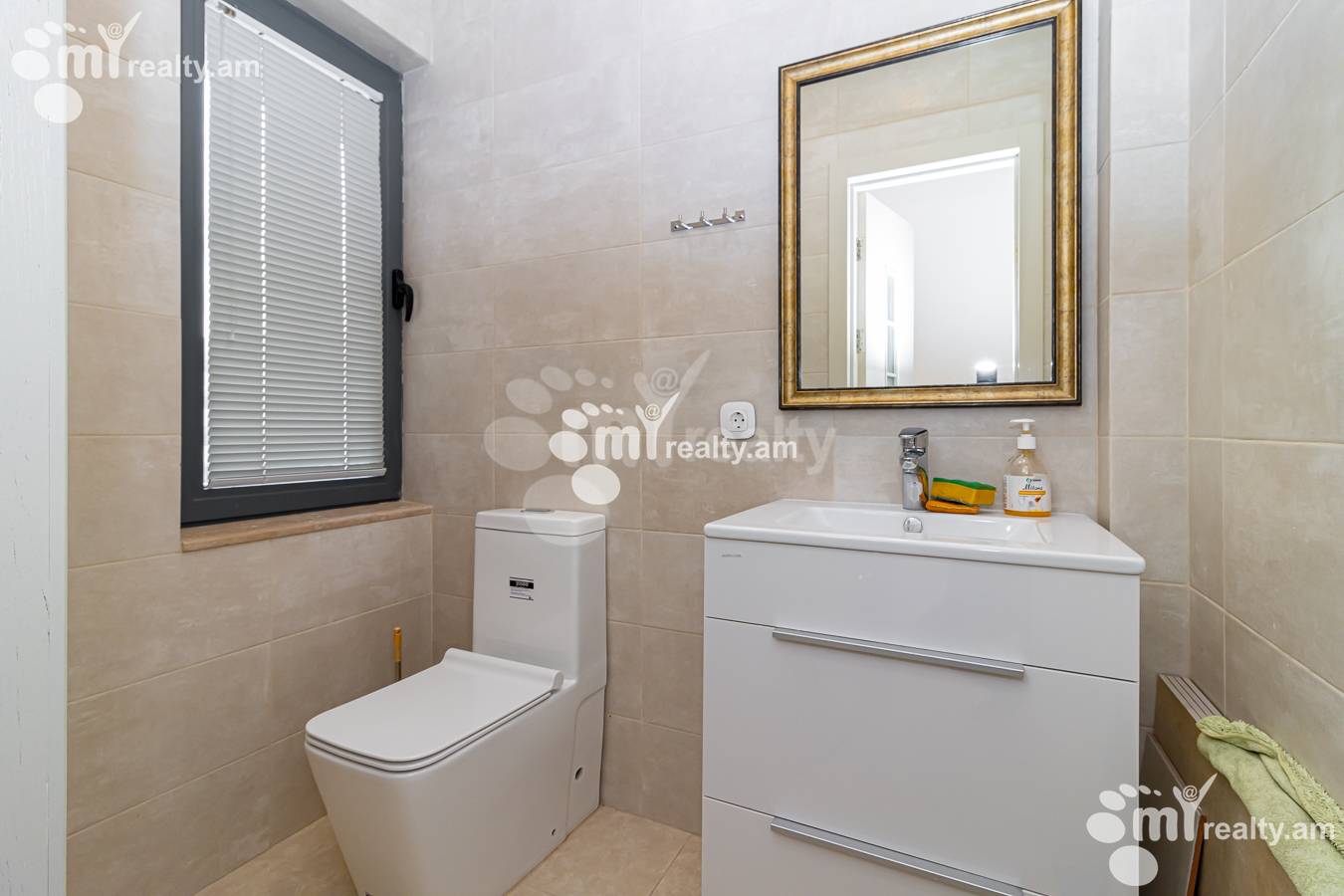 3 bedroom apartment for sale Antarayin St, Center Yerevan, 148643