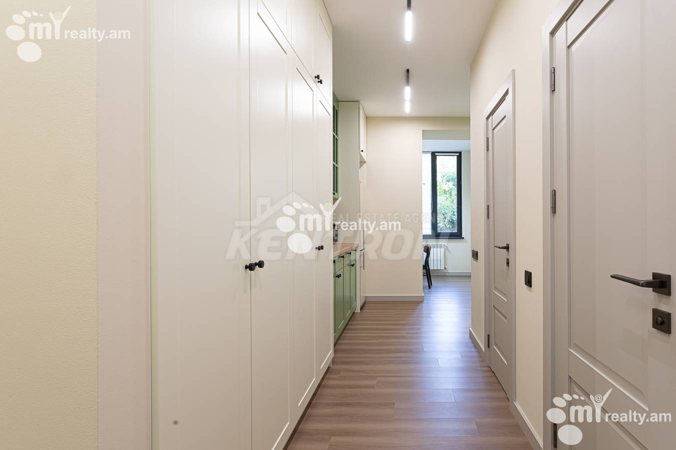 3 bedroom apartment for rent Tamanyan St, Center Yerevan, 156989