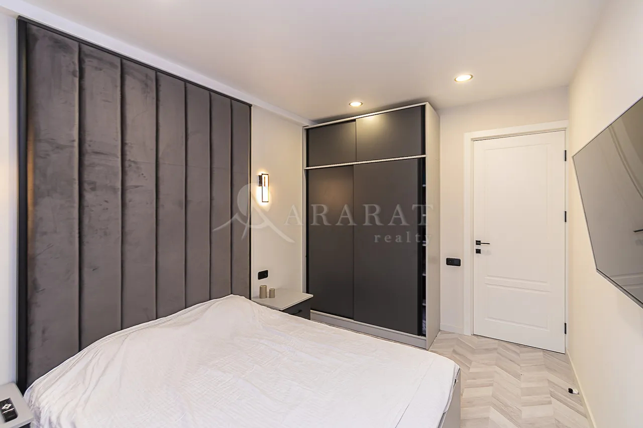 2 bedroom apartment for sale خیابان قازار پارپِتسی, مرکز شهر ایروان, 161874
