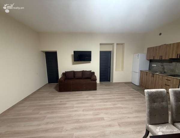 varcov-bnakaran/3-senyakanoc/Haghtanak+vill/Malatia-Sebastia/Yerevan