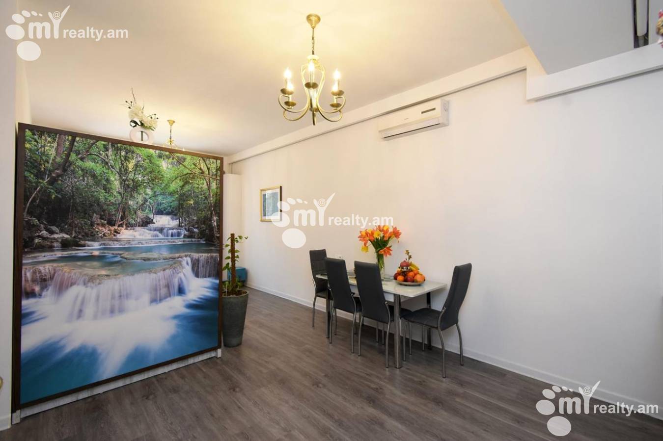 3 bedroom apartment for rent Nalbandyan St, Center Yerevan, 151383