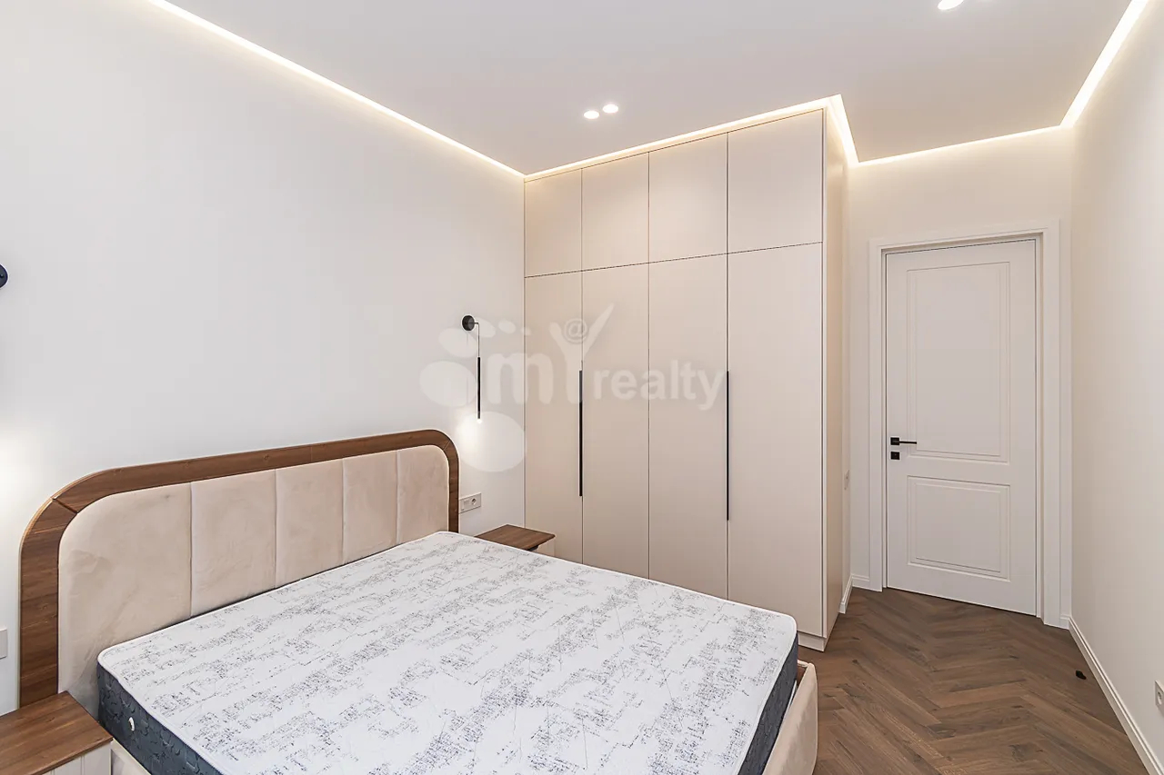 3 bedroom apartment for sale Arshakunyats Ave, Center Yerevan, 161912
