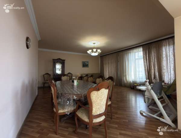 kupit-kvartiru-v-novostroyke/3-komnatnaya/Hr.Kochar+St/Arabkir/Yerevan