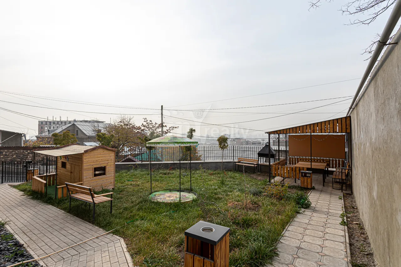 2 bedroom apartment for sale Aygestan 11 St, Center Yerevan, 157965