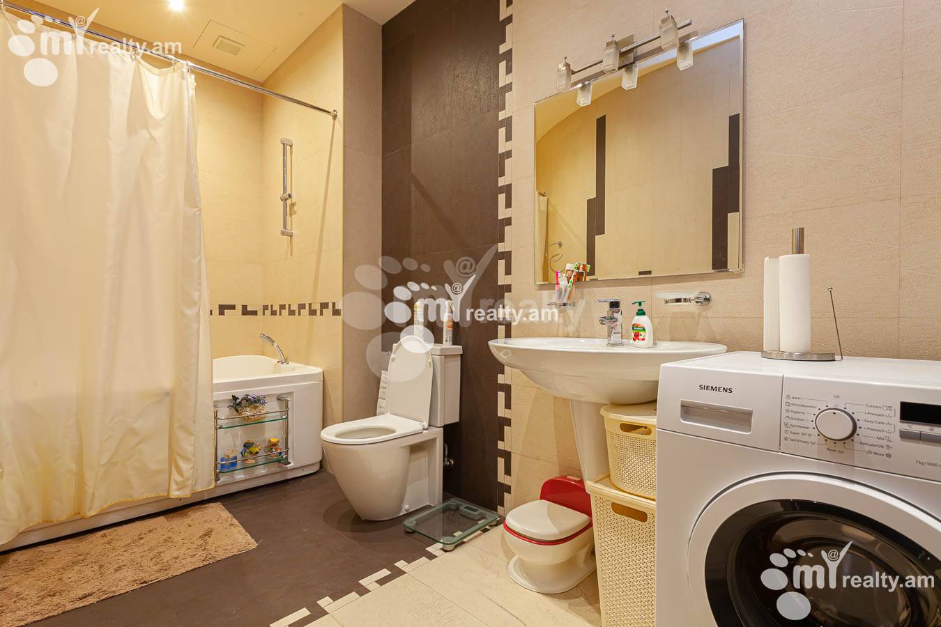 4 bedroom apartment for sale خیابان آنتارایین, مرکز شهر ایروان, 153628