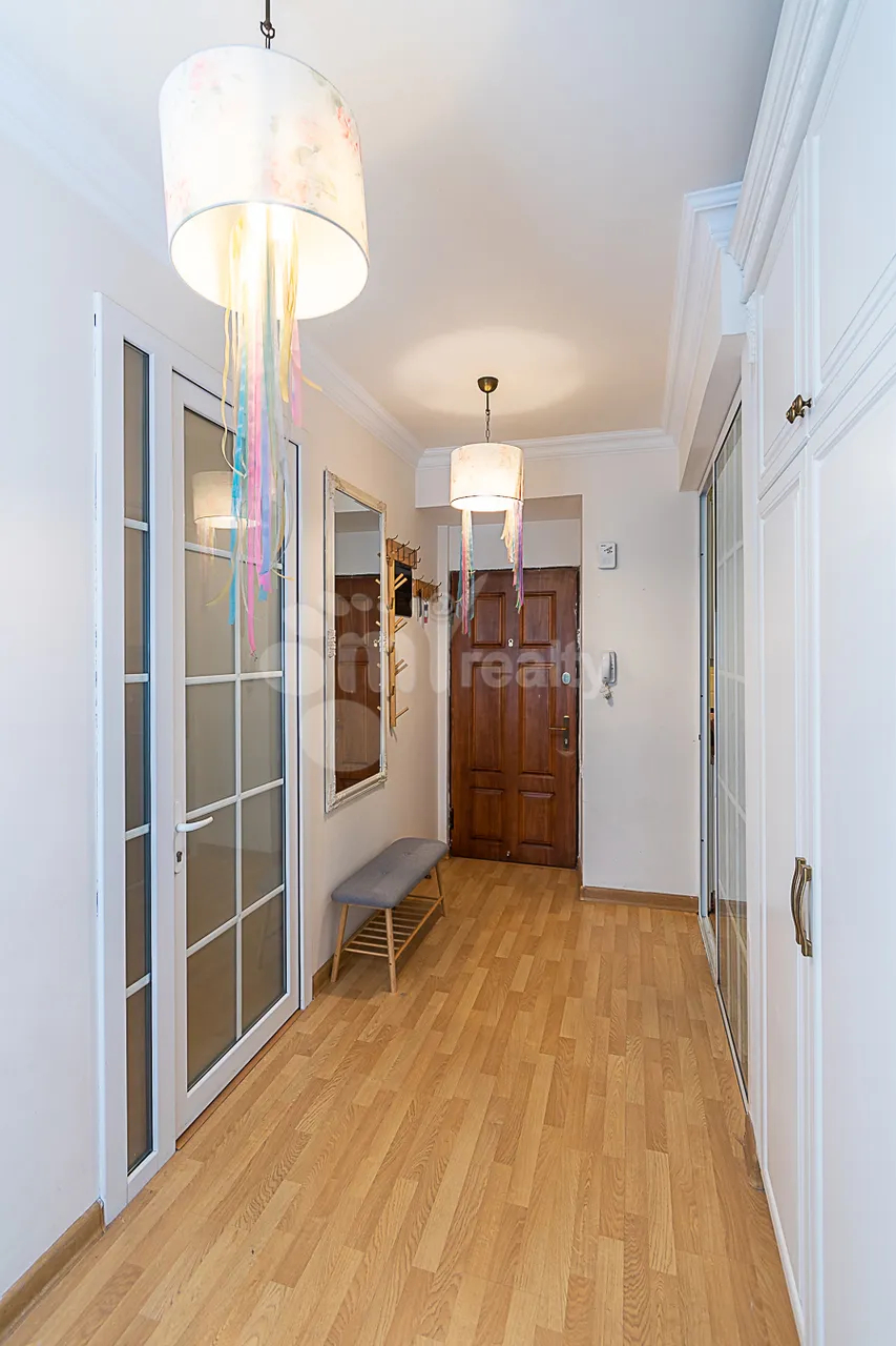 4 bedroom apartment for sale Hanrapetutyan St, Center Yerevan, 159788