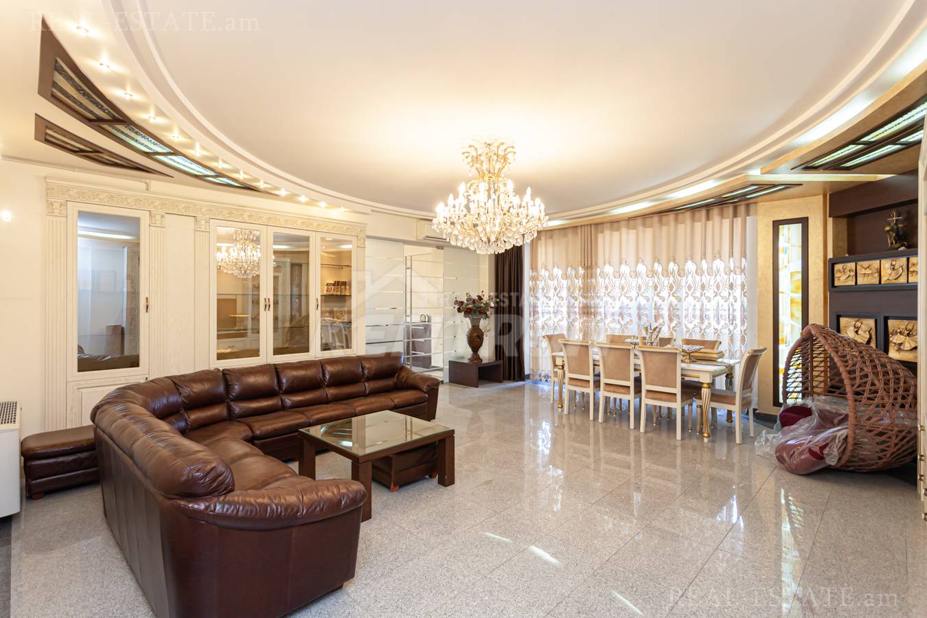 4 bedroom apartment for sale خیابان هامباردزومیان, عربگیر ایروان, 139649
