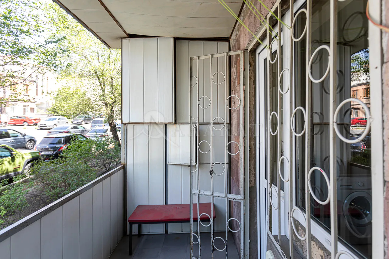 3 սենյականոց բնակարան  Ա. Ավետիսյան փող, Արաբկիր Երևան, 157417