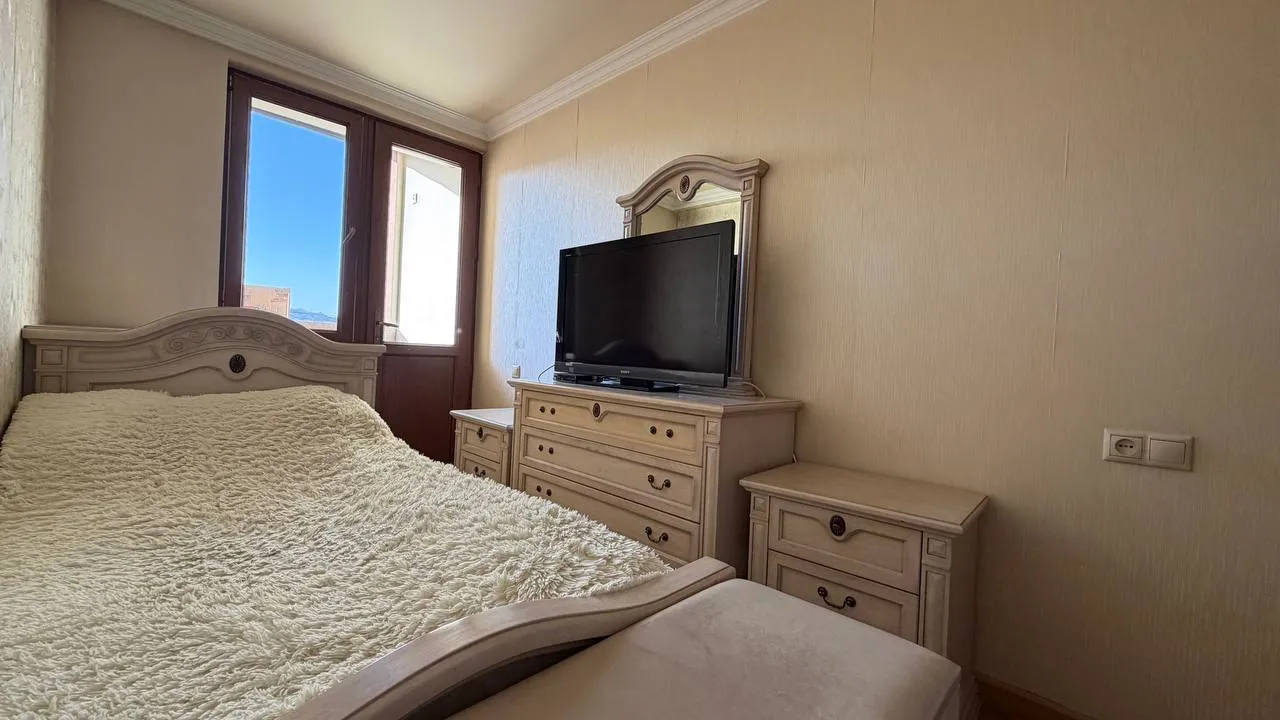 3 bedroom apartment for sale خیابان اِ. کوچار, مرکز شهر ایروان, 161131