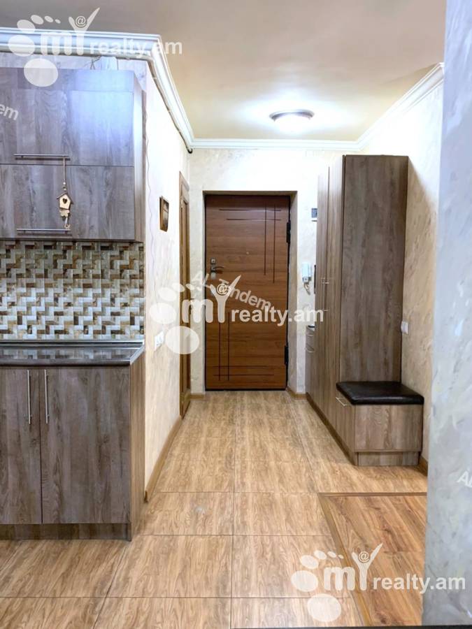 Снять 2 комнатную квартиру Бузанд ул, Центр Ереван, 136252