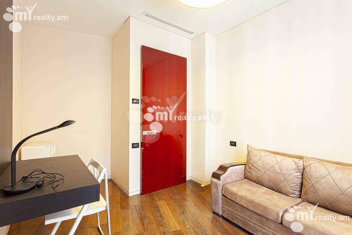 4 bedroom apartment for sale Northern(Hyusisayin)  Ave, Center Yerevan, 154634