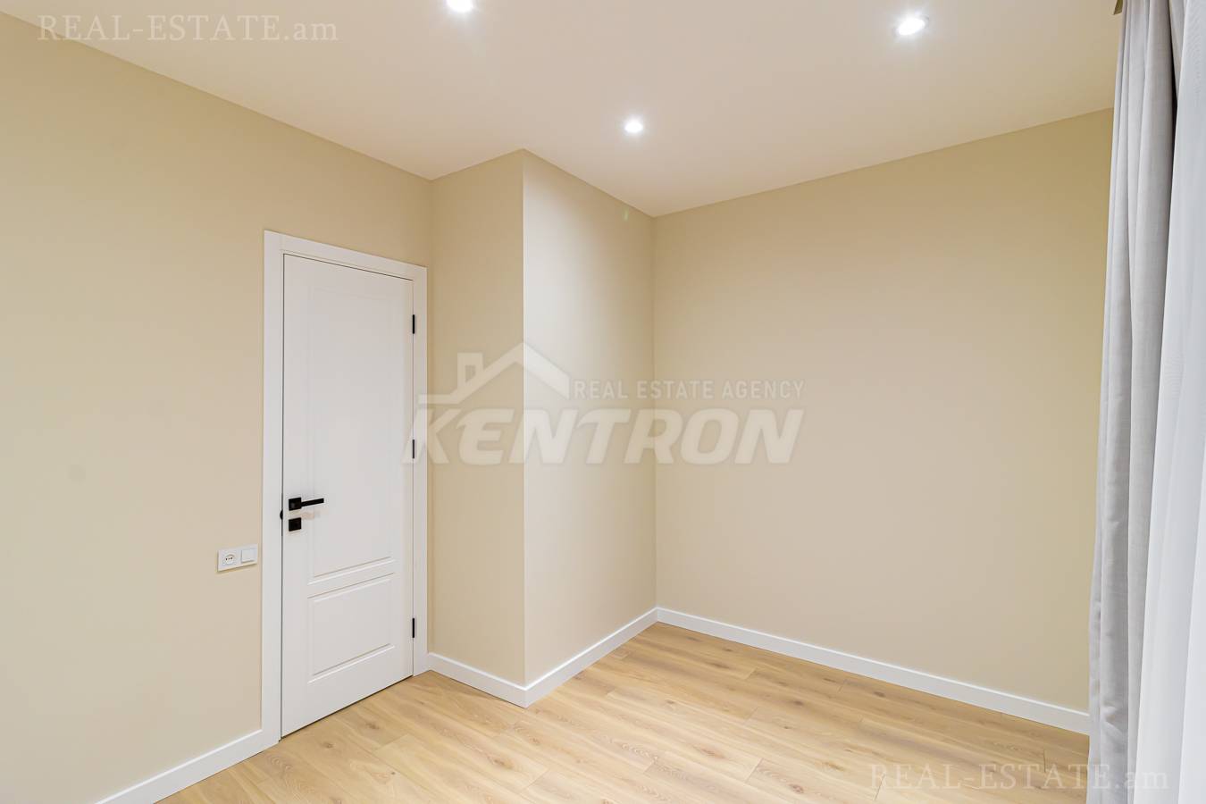 2 սենյականոց բնակարան  Հակոբյան փող, Արաբկիր Երևան, 154058