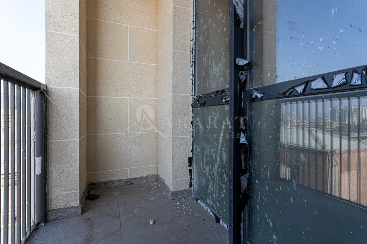 4 bedroom apartment for sale خیابان رُستُم, مرکز شهر ایروان, 158377