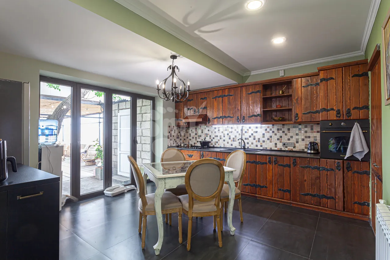 House for sale Lusinyants street, Center Yerevan, 160444