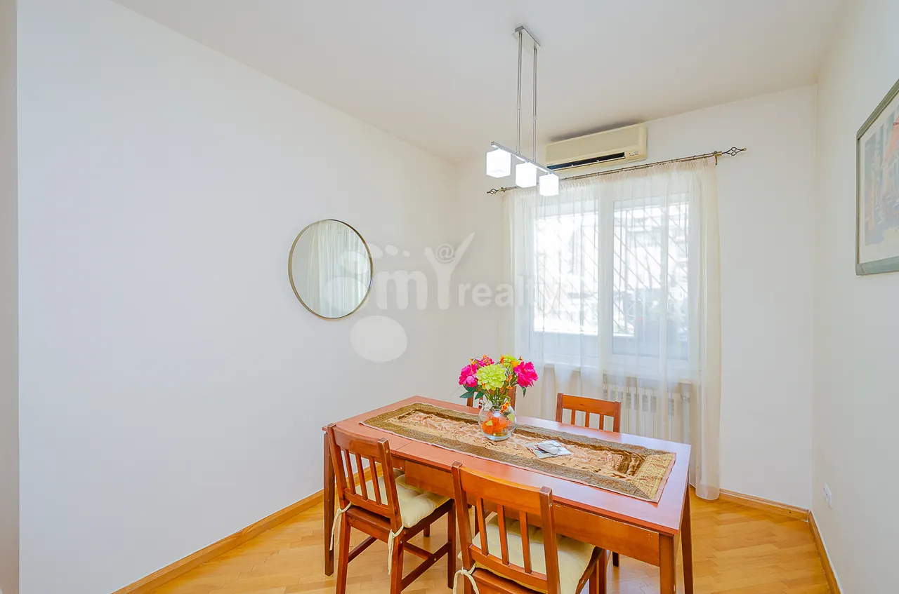 2 bedroom apartment for sale Amiryan St, Center Yerevan, 160857