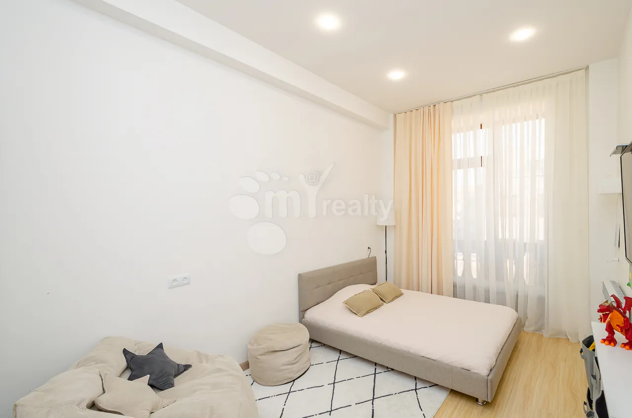 3 bedroom apartment for sale Adonts St, Arabkir Yerevan, 157864