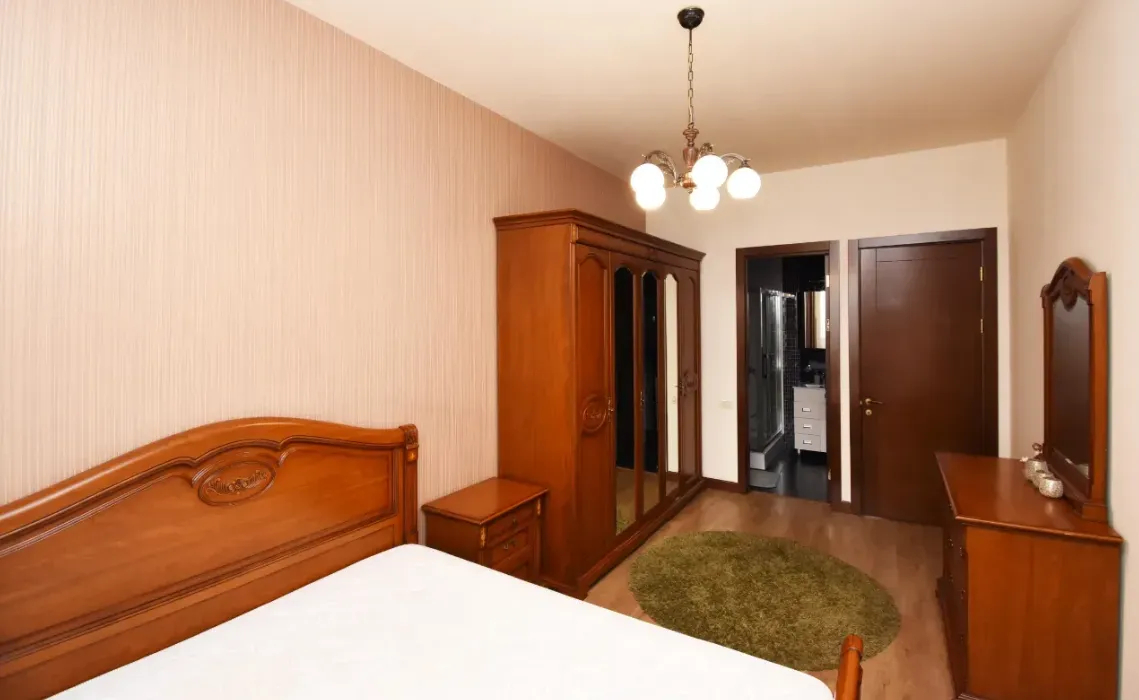 3 bedroom apartment for rent Buzand St, Center Yerevan, 157276