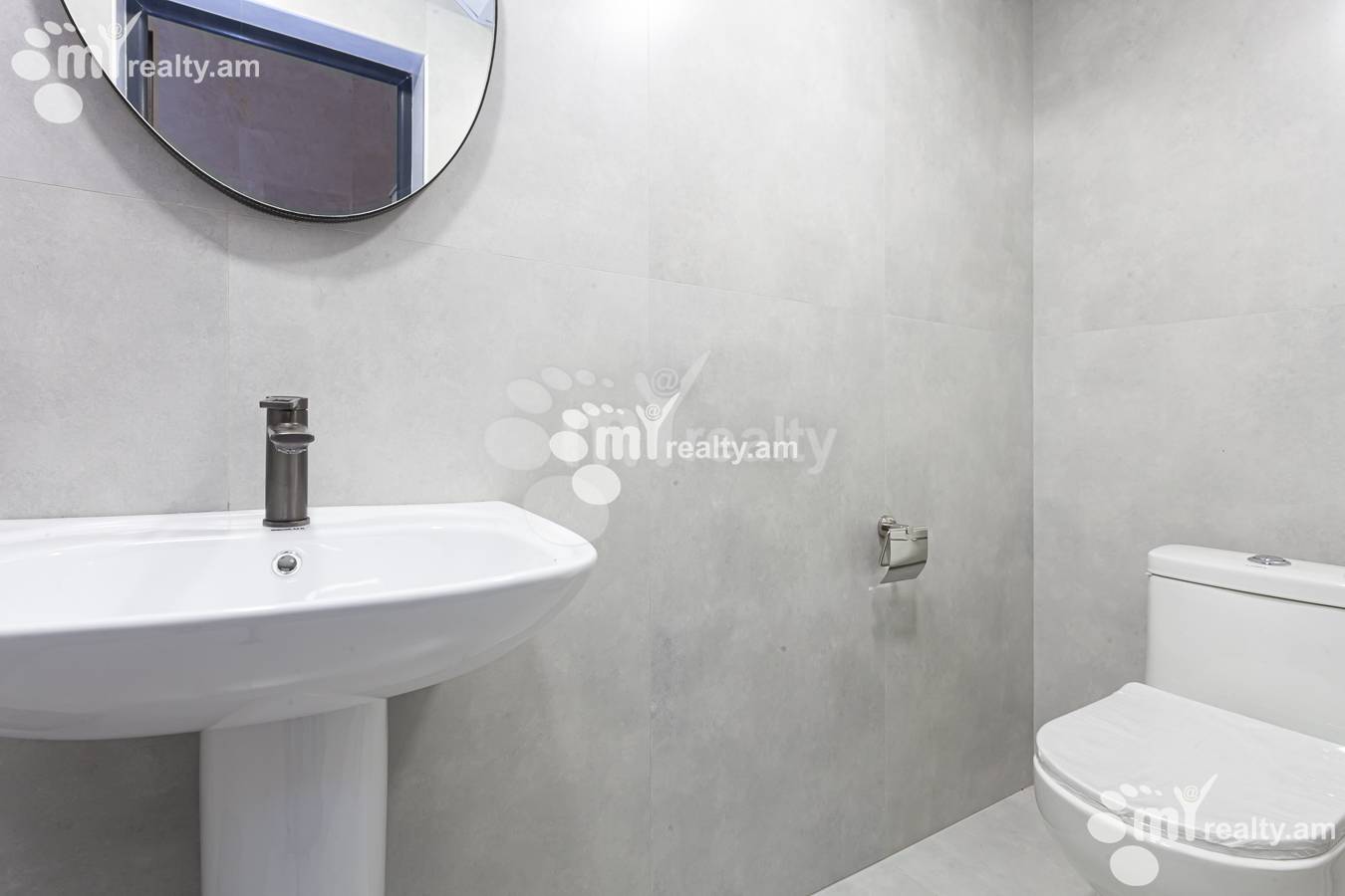 Снять коммерческoе помещение Исаков пр, Центр Ереван, 154555