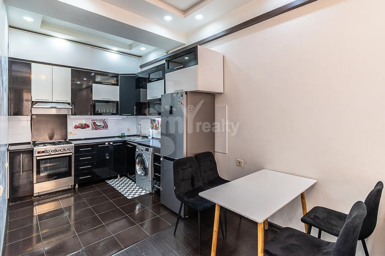 2 bedroom apartment for rent Aram St, Center Yerevan, 159656