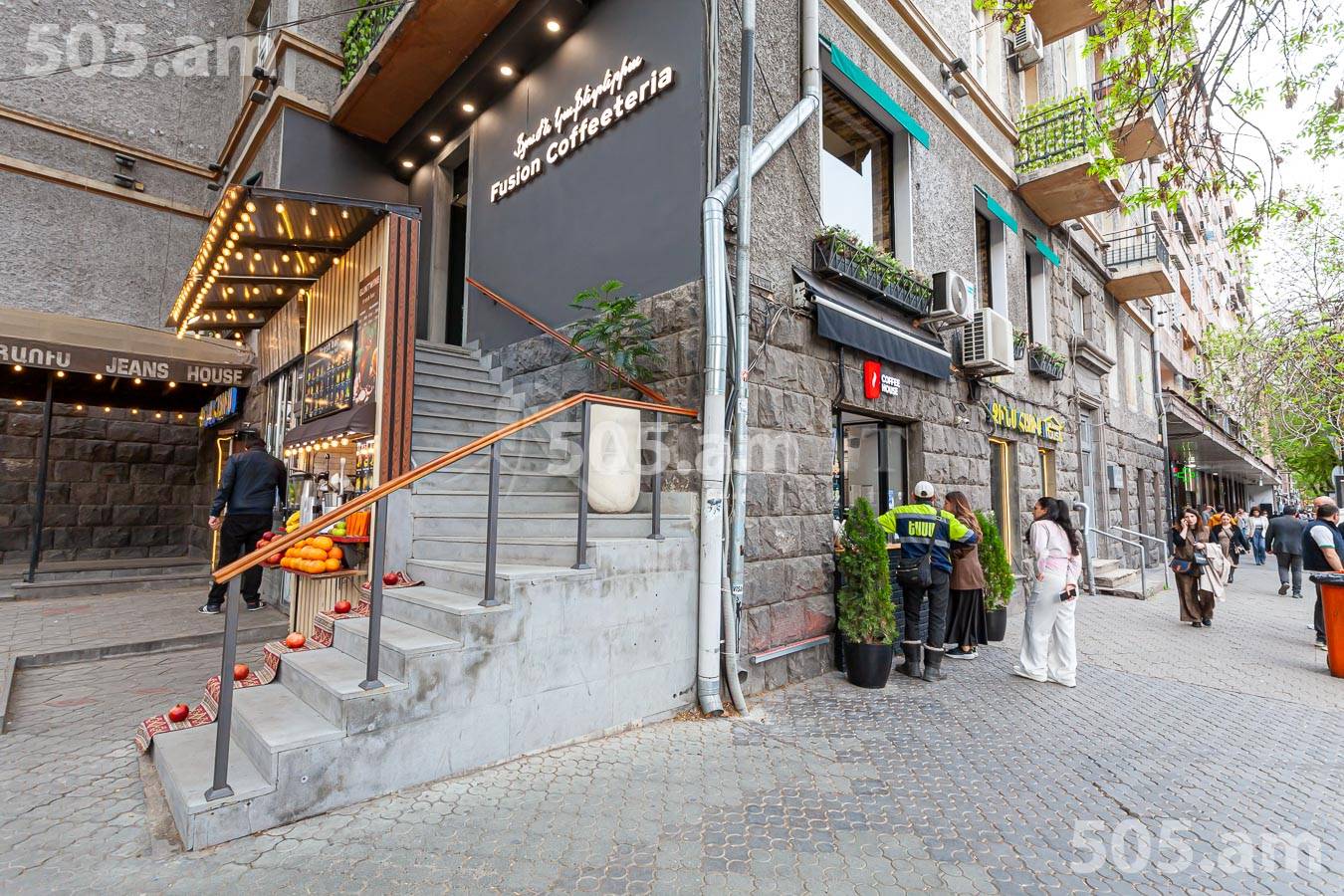 Կոմերցիոն տարածք վարձով Մաշտոցի պող, Կենտրոն Երևան, 155188