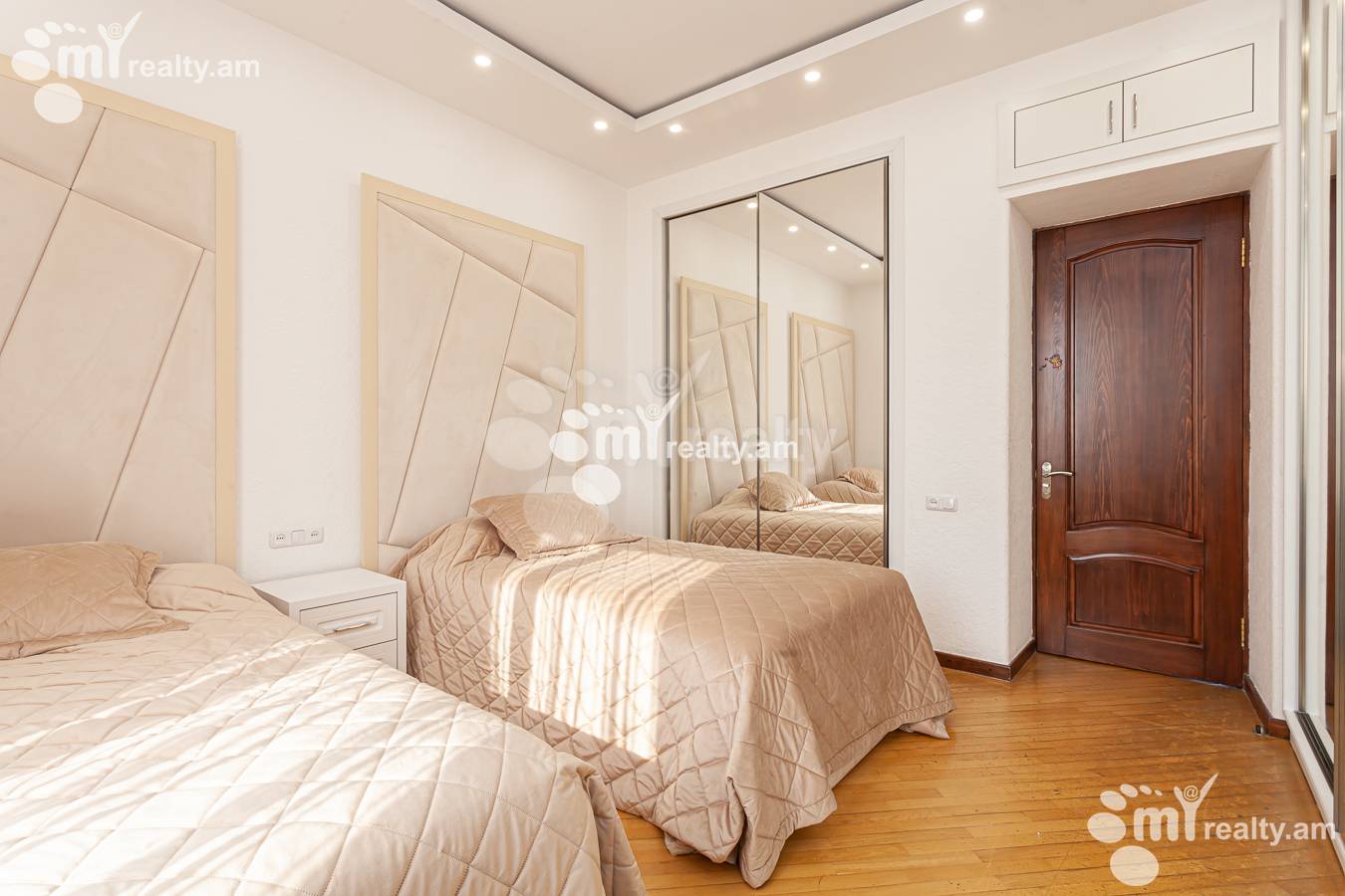 4 bedroom apartment for sale Tigran Mets Ave, Center Yerevan, 156079