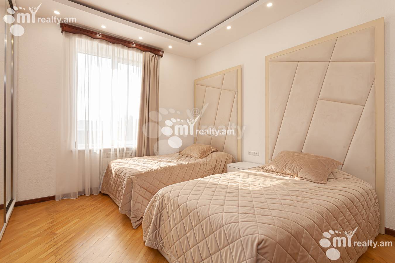 4 bedroom apartment for sale Tigran Mets Ave, Center Yerevan, 156079