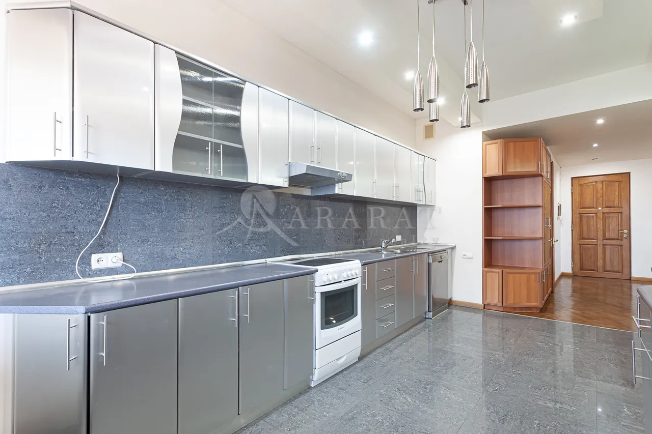 3 bedroom apartment for sale Northern(Hyusisayin)  Ave, Center Yerevan, 159097
