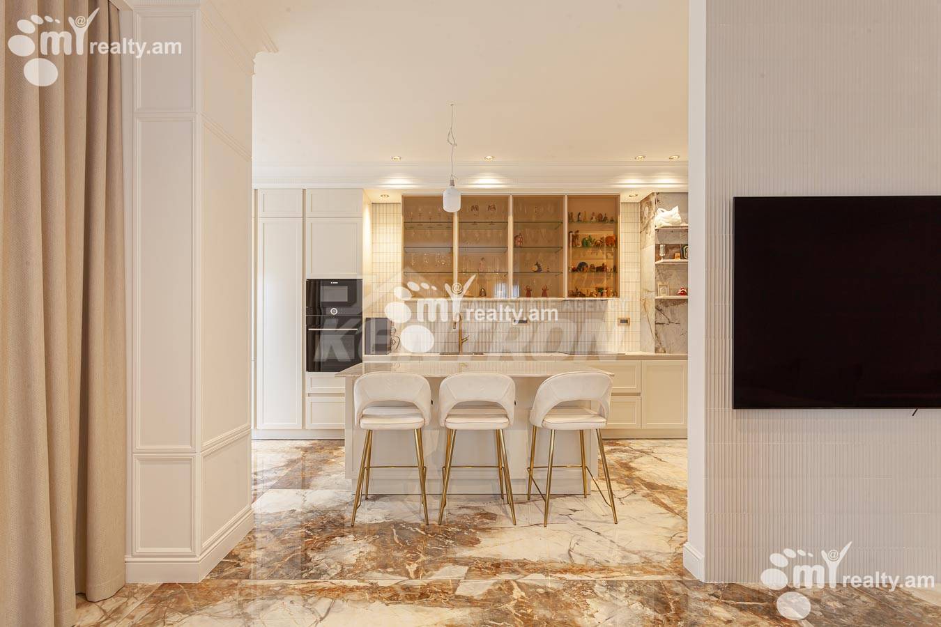 4 սենյականոց բնակարան  Բուզանդի փող, Կենտրոն Երևան, 155152