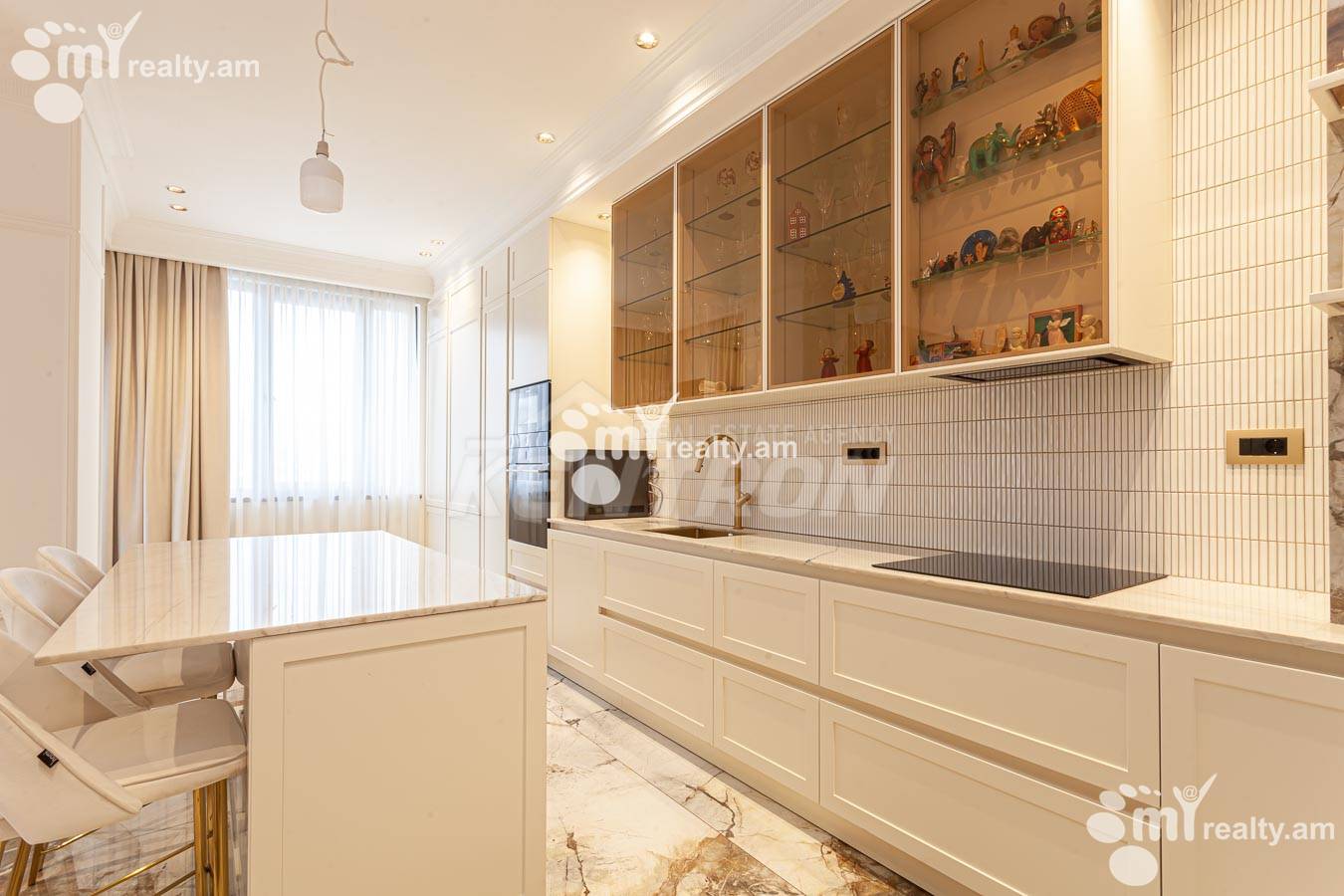 4 սենյականոց բնակարան  Բուզանդի փող, Կենտրոն Երևան, 155152