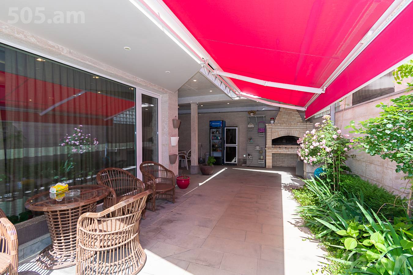 6 սենյականոց բնակարան  Ա.Մանուկյան փող, Կենտրոն Երևան, 153026