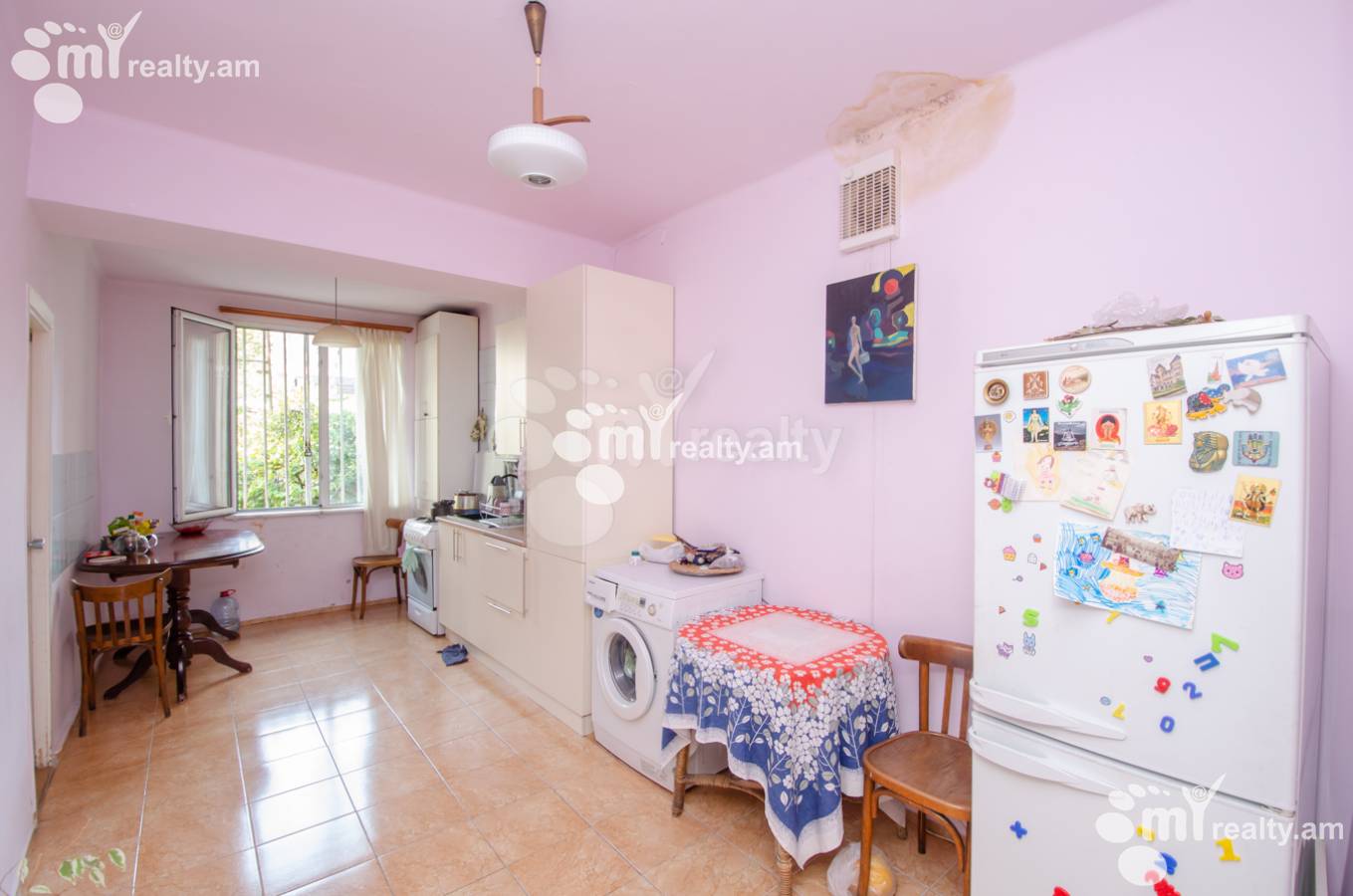 Купить 3 комнатную квартиру Хазар Парпеци ул, Центр Ереван, 138355