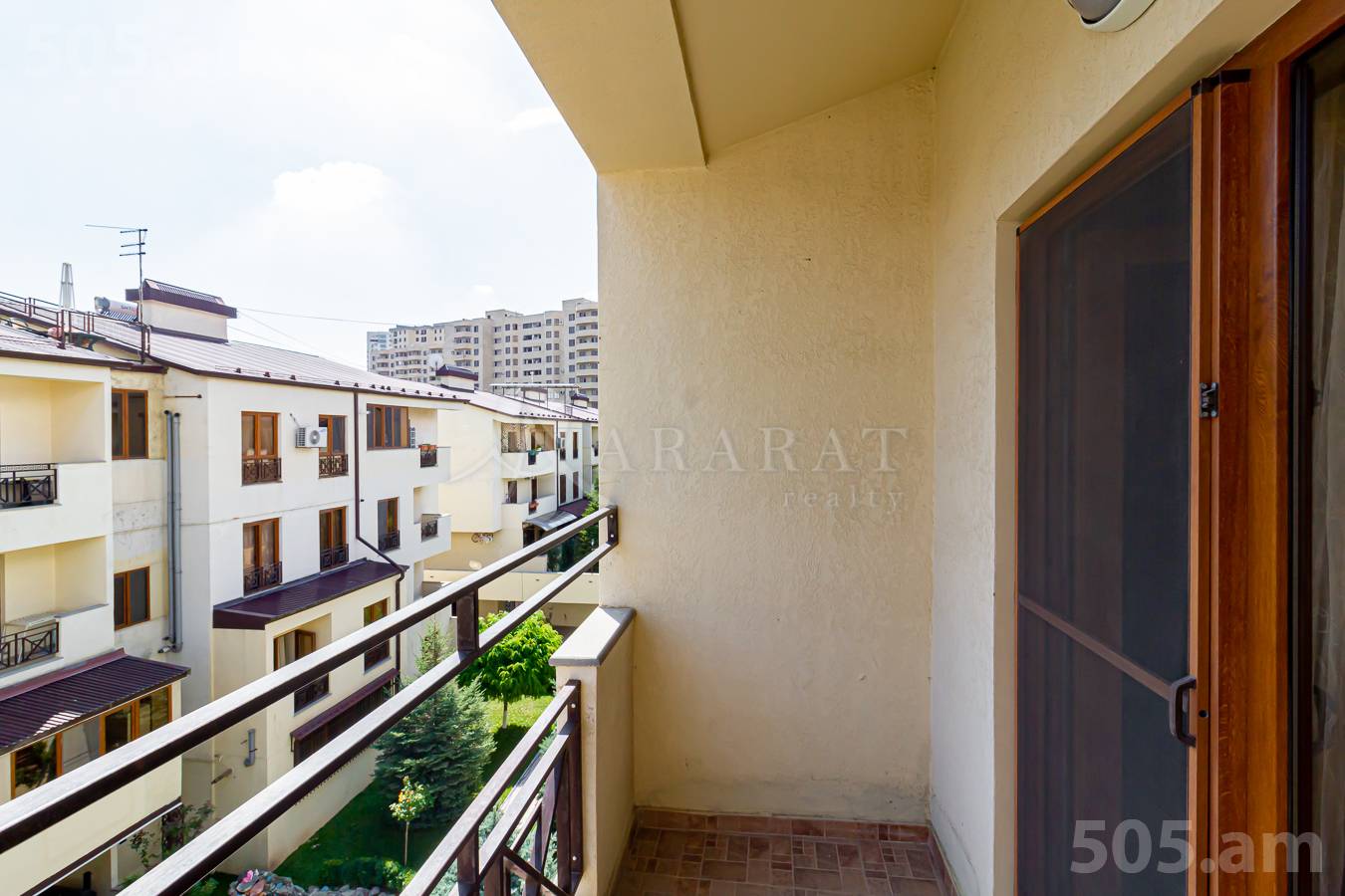 6 սենյականոց բնակարան  Ծարավ Աղբյուրի փող., Ավան Երևան, 152079