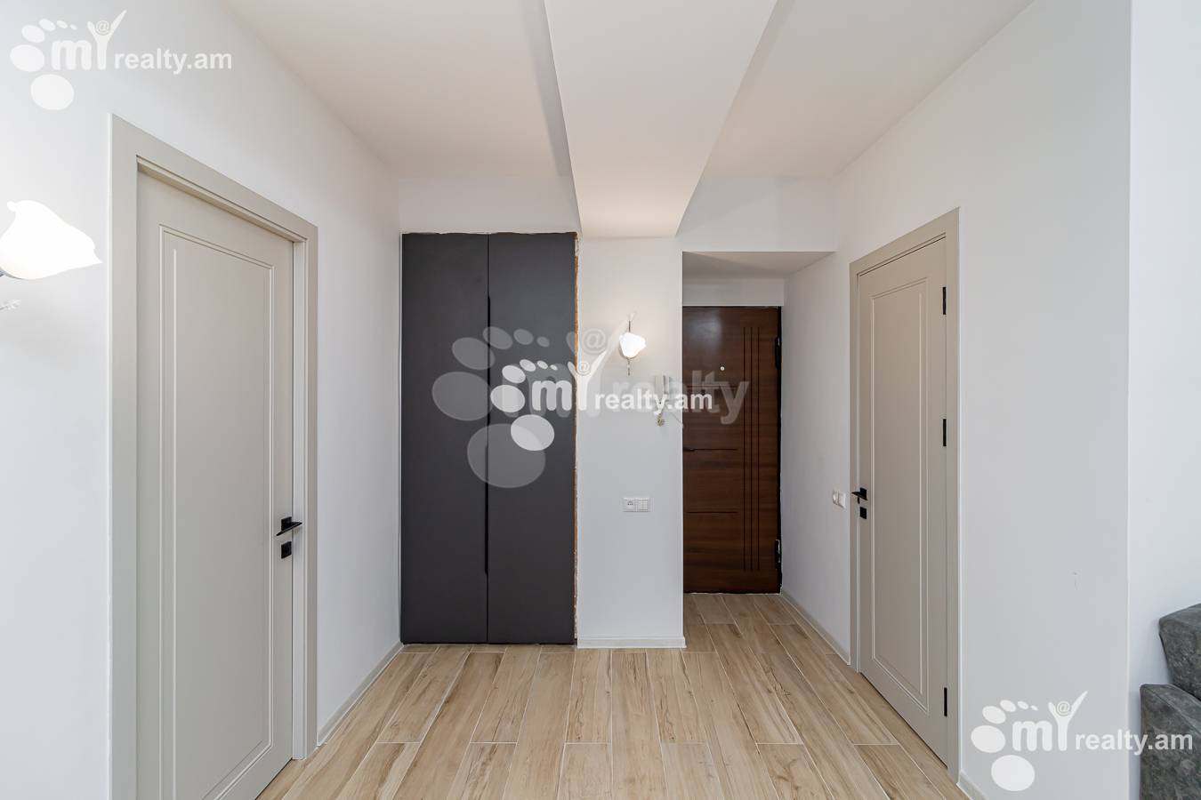 3 սենյականոց բնակարան  Գյուլբենկյան փող, Արաբկիր Երևան, 154581