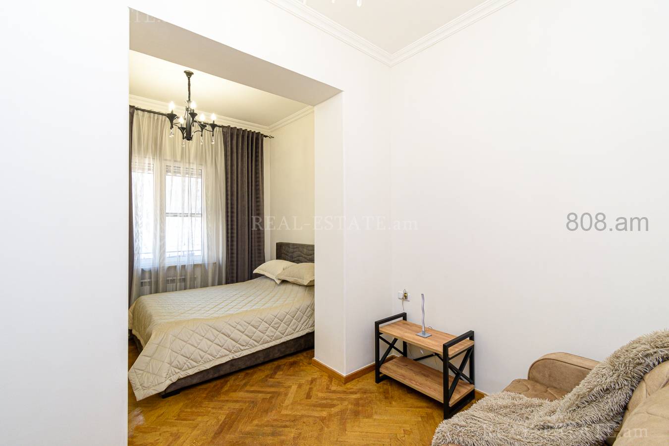 3 սենյականոց բնակարան  Պուշկինի փող, Կենտրոն Երևան, 128781