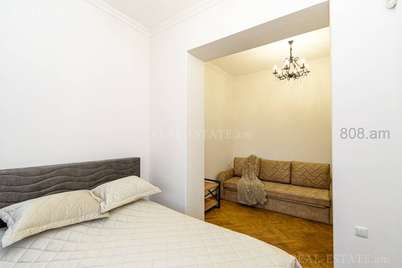 3 սենյականոց բնակարան  Պուշկինի փող, Կենտրոն Երևան, 128781