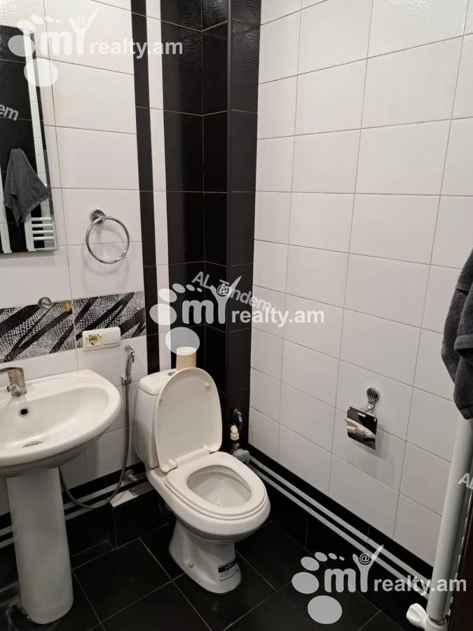 3 bedroom apartment for rent خیابان هامباردزومیان, عربگیر ایروان, 156697