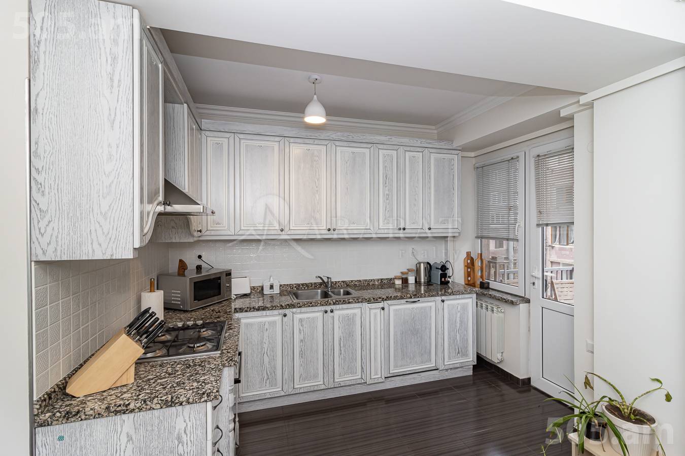 3 bedroom apartment for sale Pushkin St, Center Yerevan, 147636