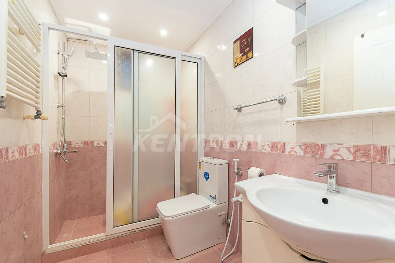 2 bedroom apartment for rent خیابان آنتارایین, مرکز شهر ایروان, 159537