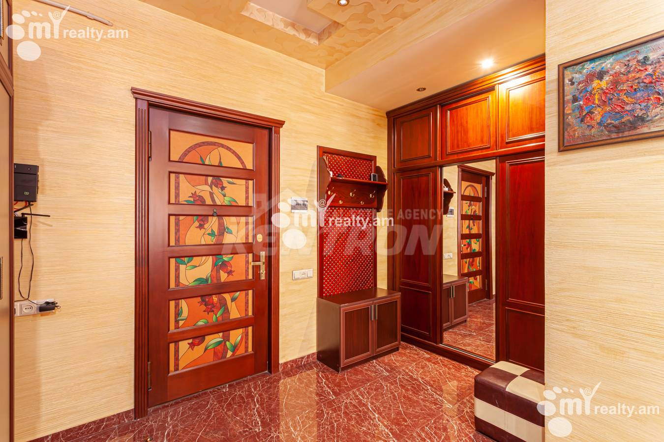 Купить 2 комнатную квартиру Маштоца пр, Центр Ереван, 151092