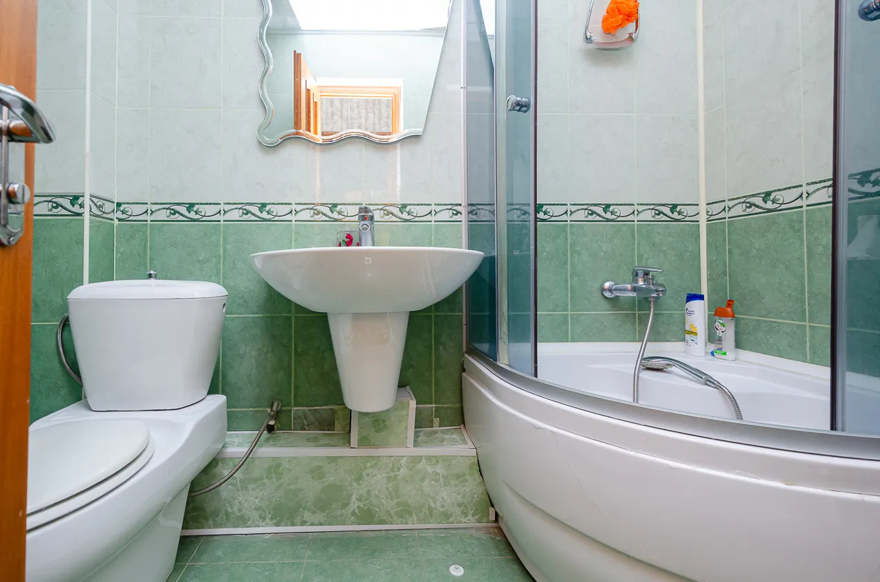 Снять 3 комнатную квартиру Бузанд ул, Центр Ереван, 159773